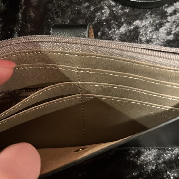 Lodi’s Compact Wallet - Picture 5 of 5